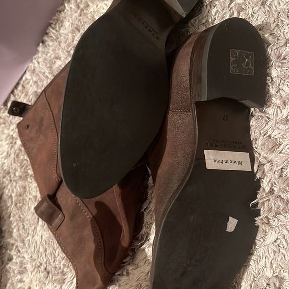 Strenesse - Picture 2 of 2